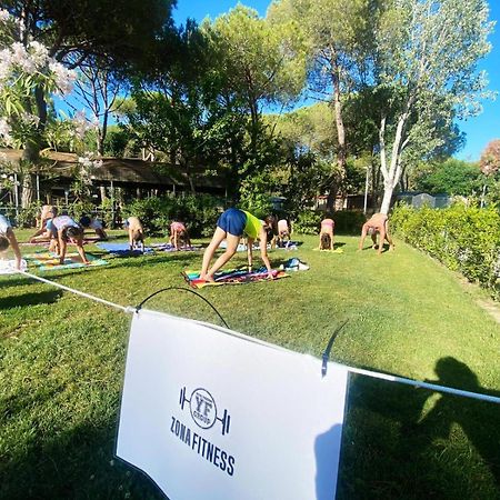 Appartamenti Campeggio Del Forte Marina Di Bibbona Esterno foto